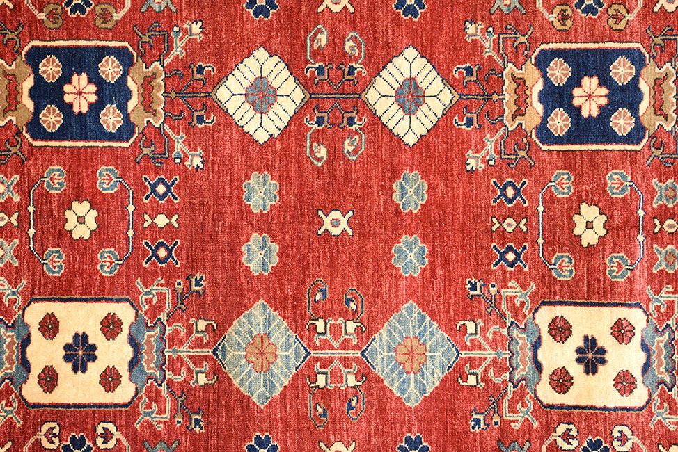 Кавказский ковер KAZAKH шерстяной Прямоугольный 324x256cm фото крупным планом