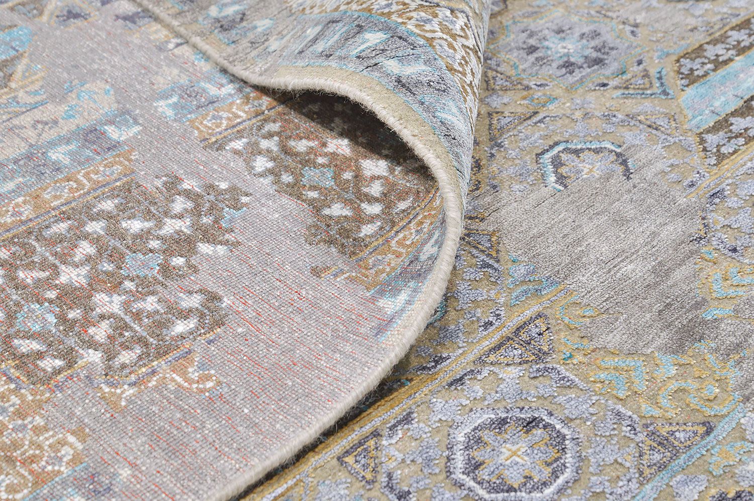 Индийский ковер ERASED MAMLUK из шелка и шерсти Прямоугольный 305x242cm фото крупным планом