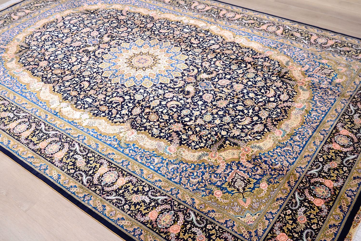 Шелковый ковер ручной вязки MEDALLION, размер 310x207cm изображение