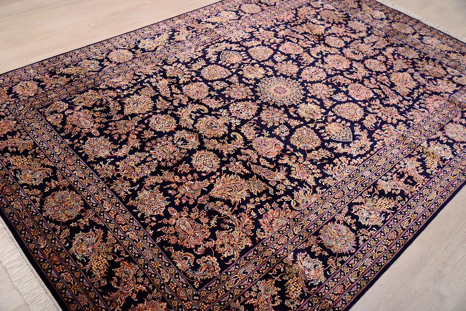 Ковер ручной работы KASHMIR 272x184cm фотография