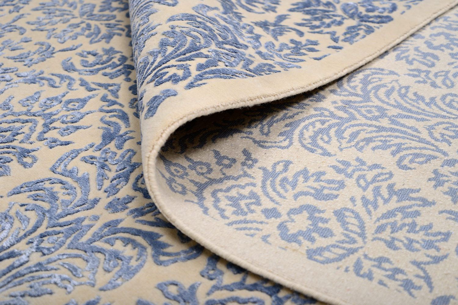 Индийский ковер DAMASK из шелка и шерсти Прямоугольный 284x182cm фото крупным планом