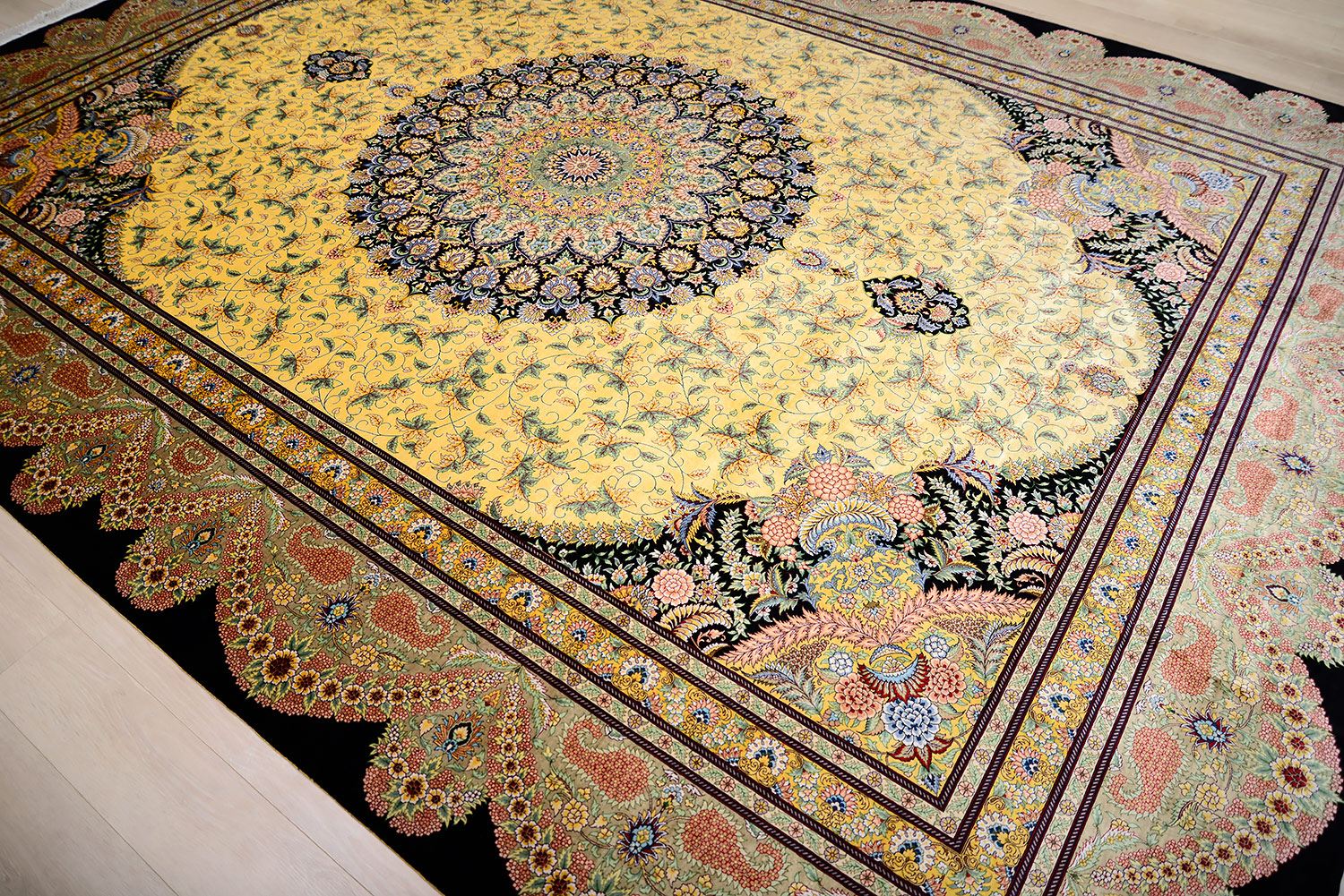 Шелковый ковер ручной вязки MEDALLION, размер 372x279cm изображение