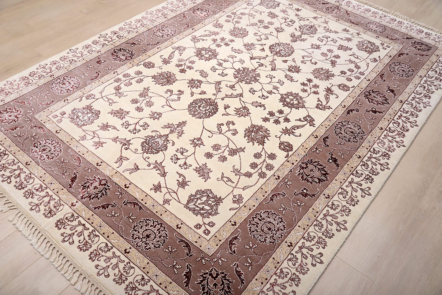 Ковер ручной вязки TABRIZI из шелка и шерсти, размер 242x170cm изображение