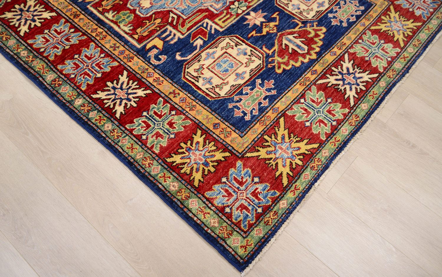 Шерстяной ковер ручной вязки KAZAKH, размер 154x131cm изображение