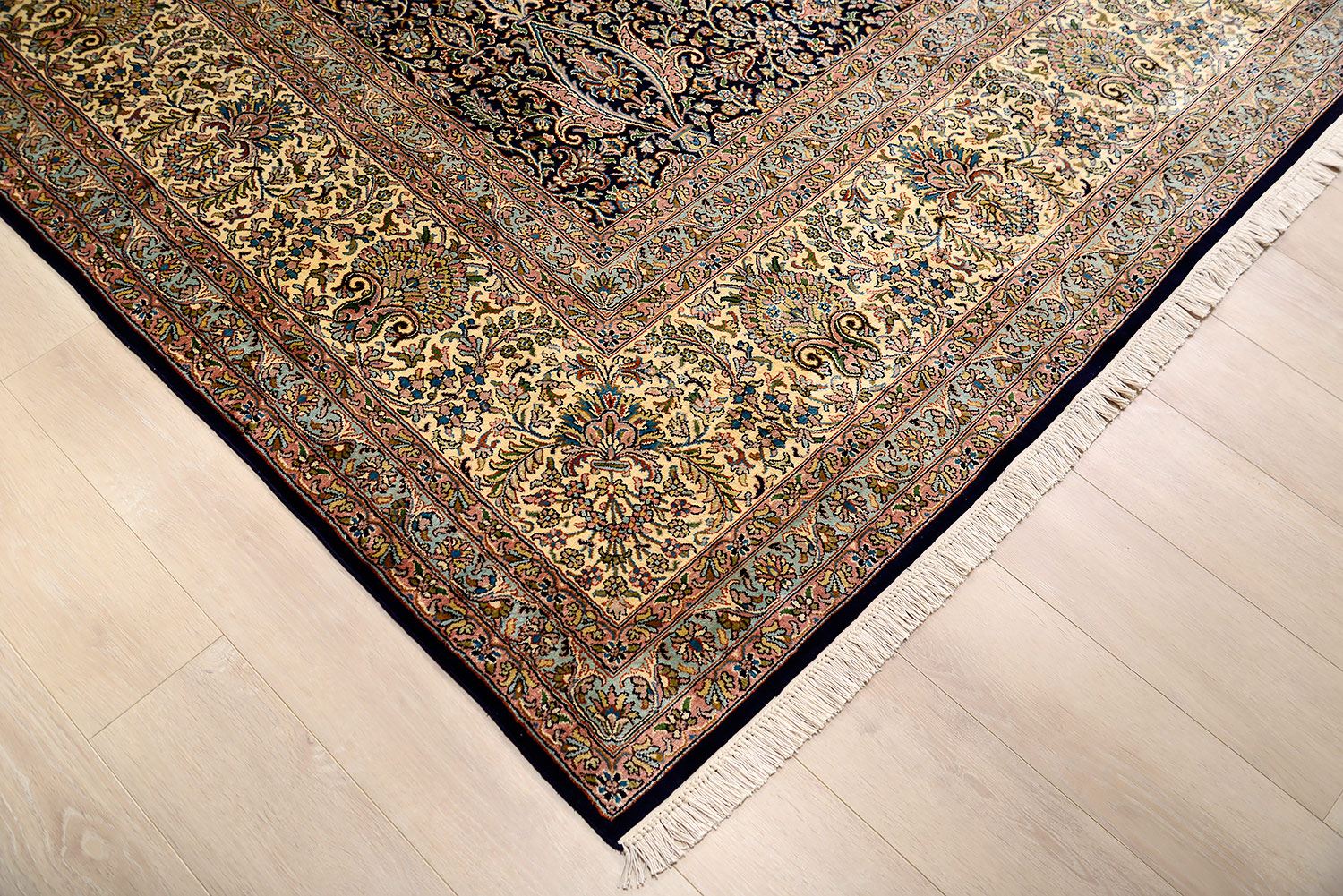 Шелковый ковер ручной вязки AFSHAN, размер 329x307cm изображение