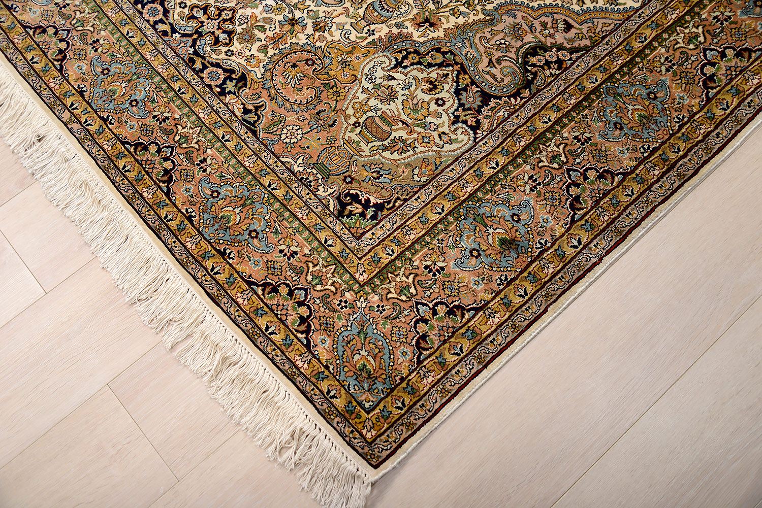 Шелковый ковер ручной вязки KASHMIR, размер 192x124cm изображение