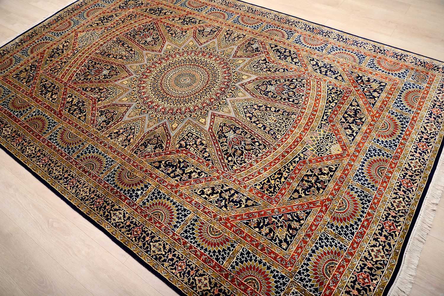 Шелковый ковер ручной вязки GOMBAD, размер 273x184cm изображение