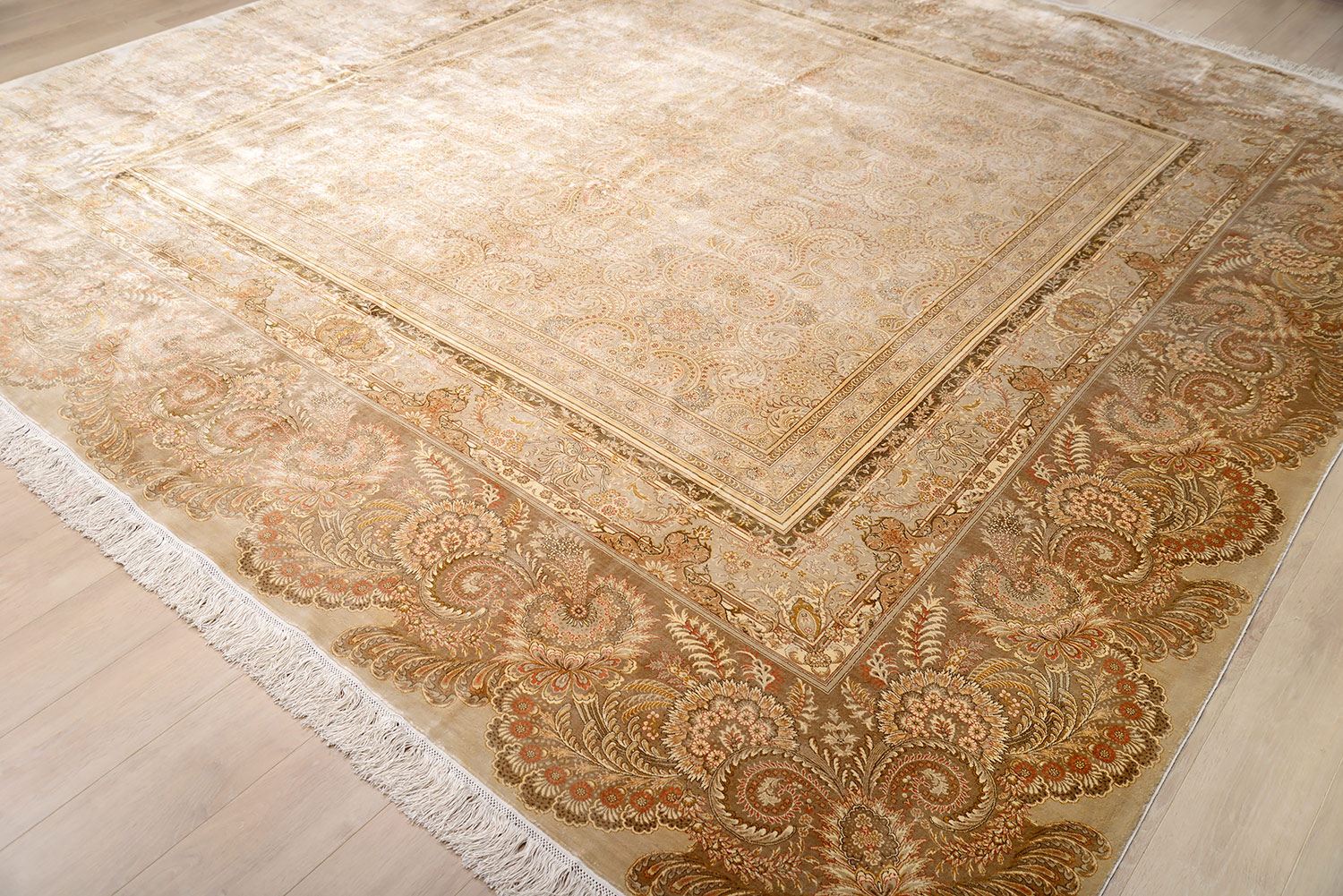Шелковый ковер ручной вязки DE FLEUR, размер 310x308cm изображение