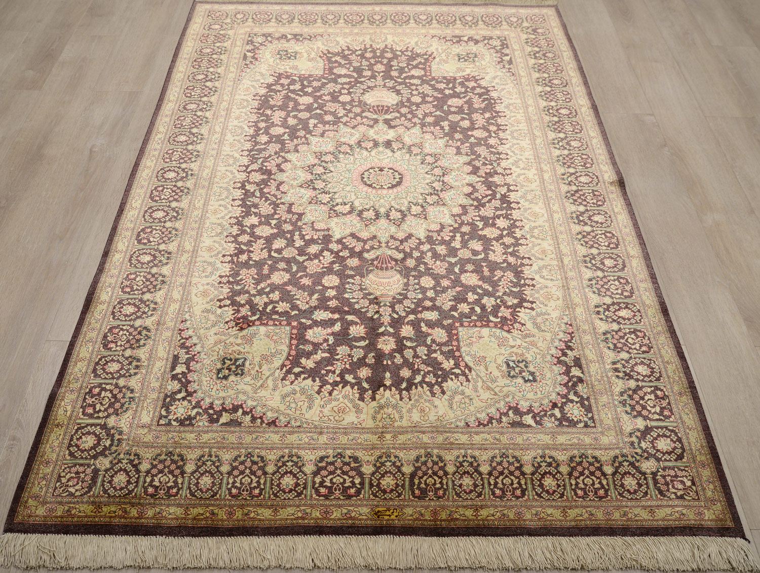Шелковый ковер ручной вязки QOM, размер 195x130cm изображение