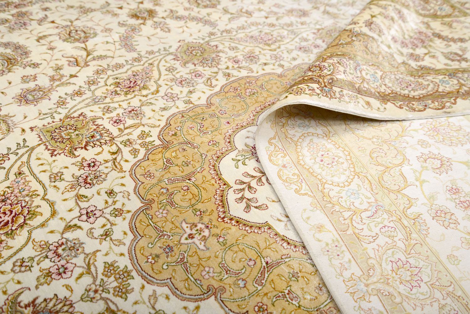 Турецкий ковер HEREKE шелковый Прямоугольный 437x309cm фото крупным планом