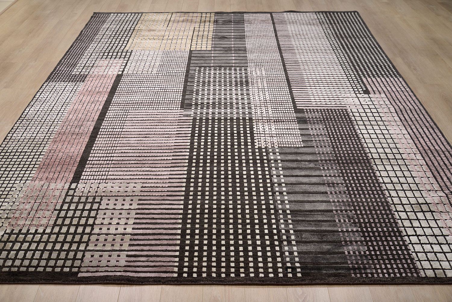 Ковер ручной работы BAUHAUS 302x241cm фотография