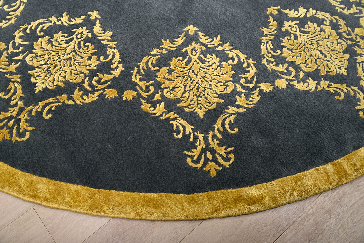 Ковер ручной вязки DAMASK FRAME из шелка и шерсти, размер 249x249cm изображение