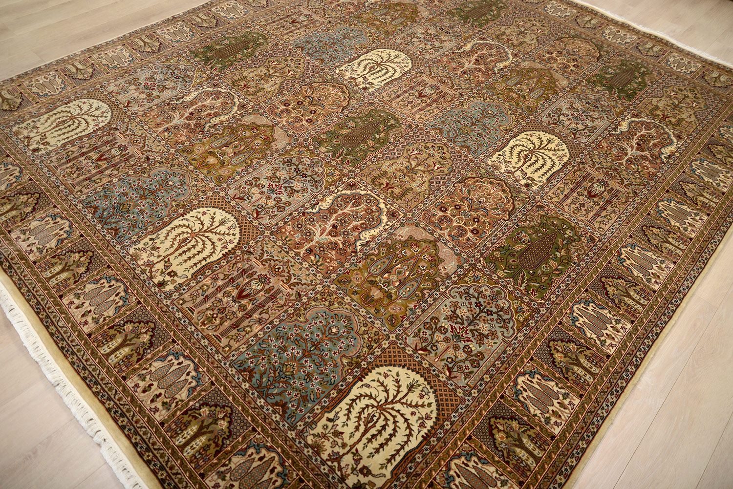 Ковер ручной вязки PARADISE GARDEN из шелка и шерсти, размер 298x251cm изображение