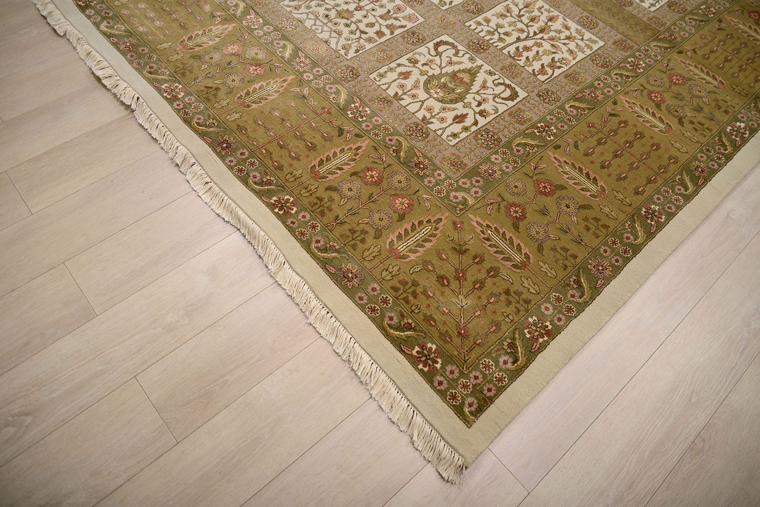 Ковер ручной вязки PARADISE GARDEN из шелка и шерсти, размер 372x280cm изображение