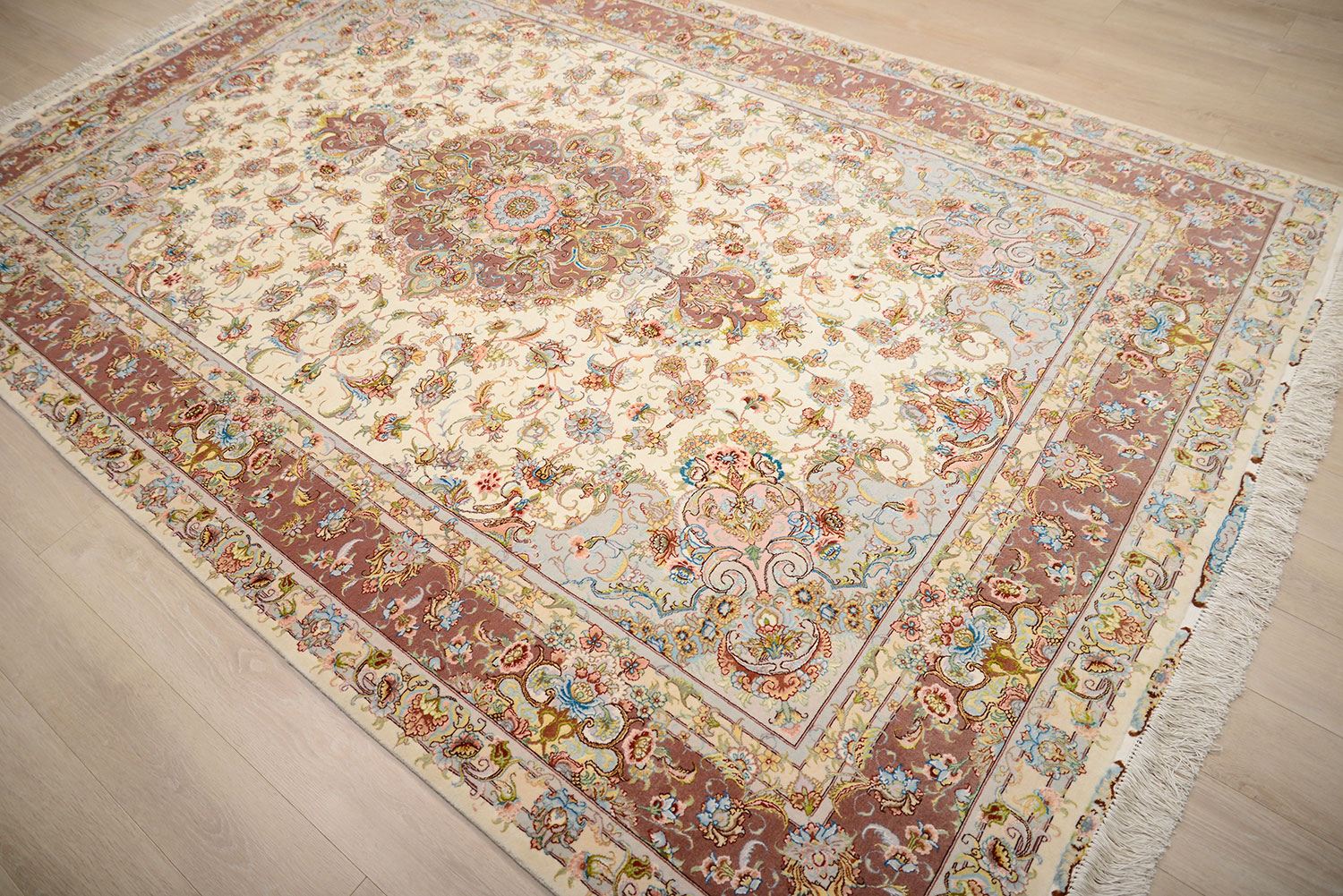 Ковер ручной вязки TEBRIZ из шелка и шерсти, размер 300x200cm изображение