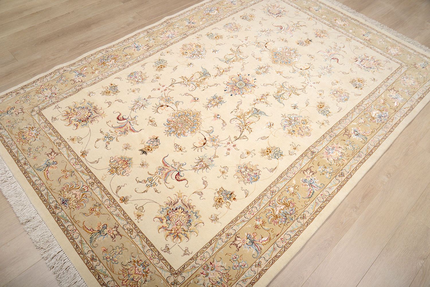 Ковер ручной вязки TEBRIZ из шелка и шерсти, размер 250x168cm изображение