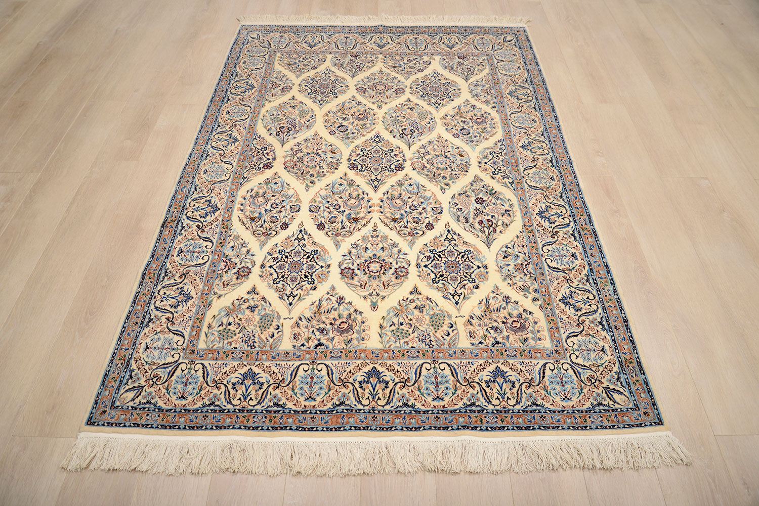 Фото шелково-шерстяной Прямоугольный ковер Nain