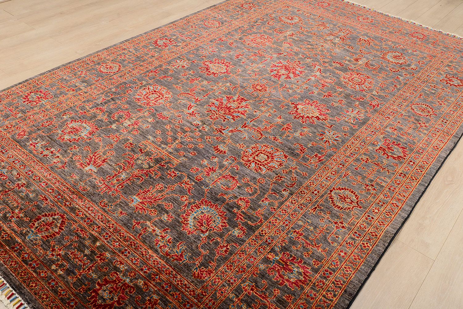 Пакистанский ковер SALTANI шерстяной Прямоугольный 316x203cm фото крупным планом