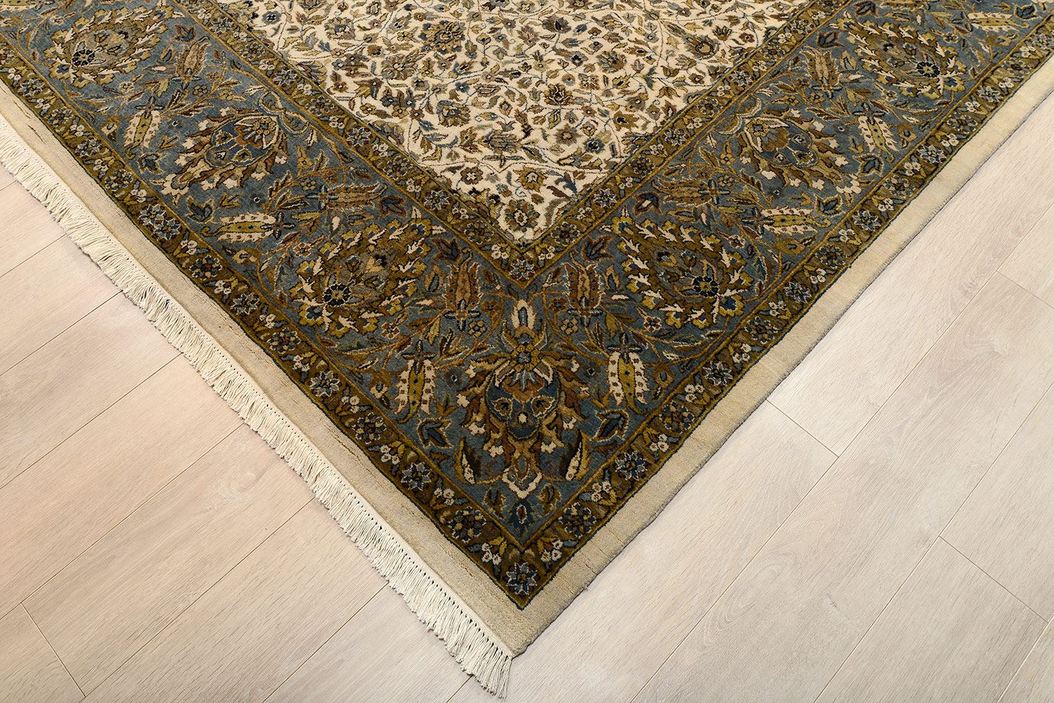 Индийский ковер KASHAN JAIPURI шерстяной Прямоугольный 306x251cm фото крупным планом