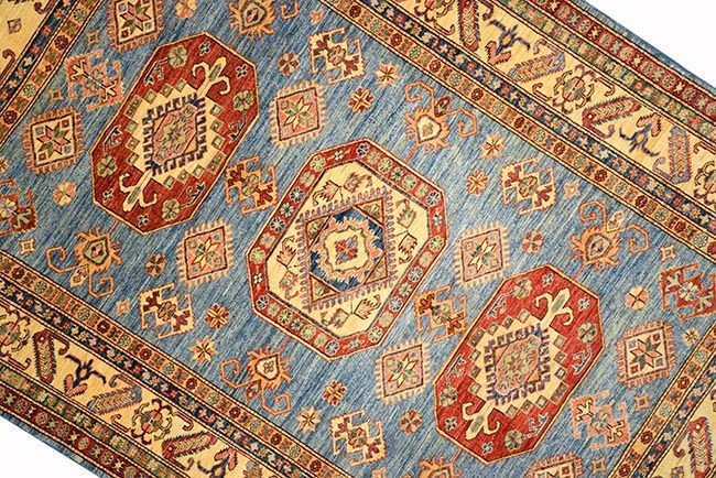 Пакистанский ковер KAZAKH шерстяной Прямоугольный 240x178cm фото крупным планом