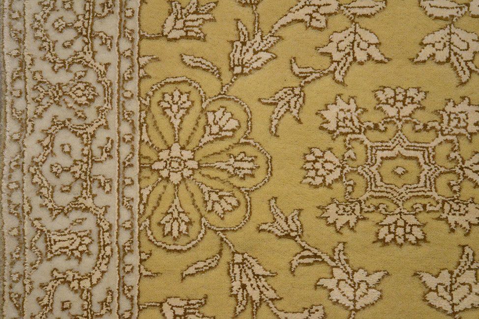 Индийский ковер RENAISSANCE из шелка и шерсти Парный 136x73cm фото крупным планом