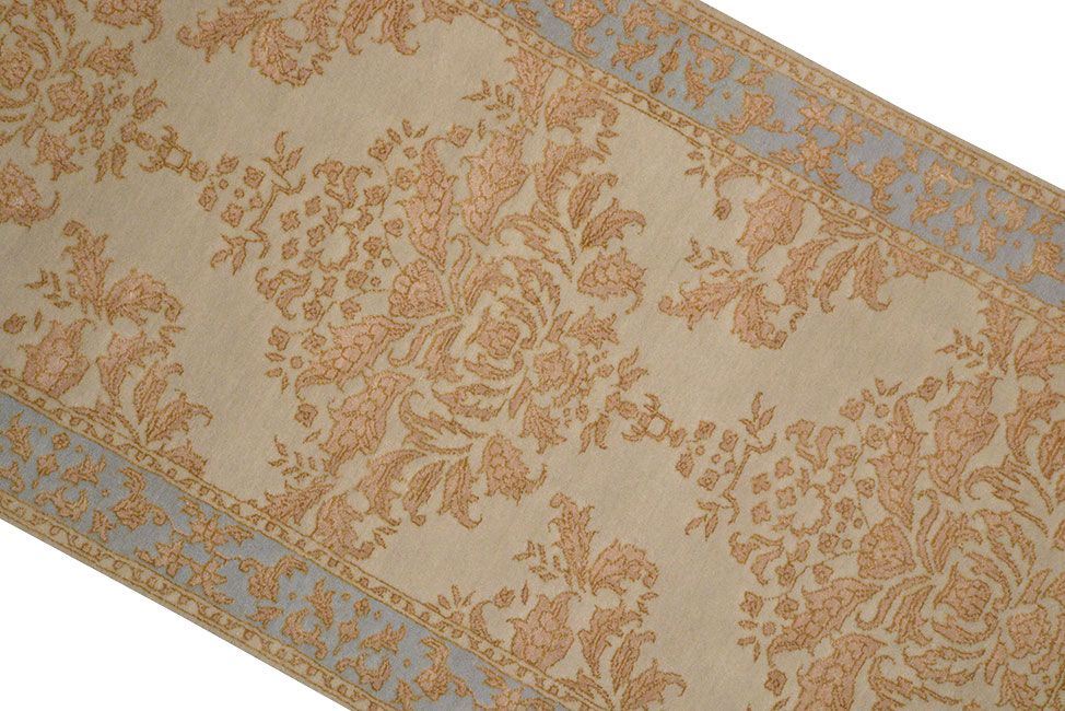 Индийский ковер DAMASK из шелка и шерсти Парный 135x69cm фото крупным планом