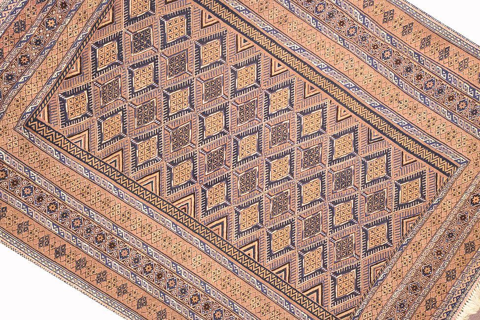 Ковер ручной работы SUZANI 181x144cm фотография