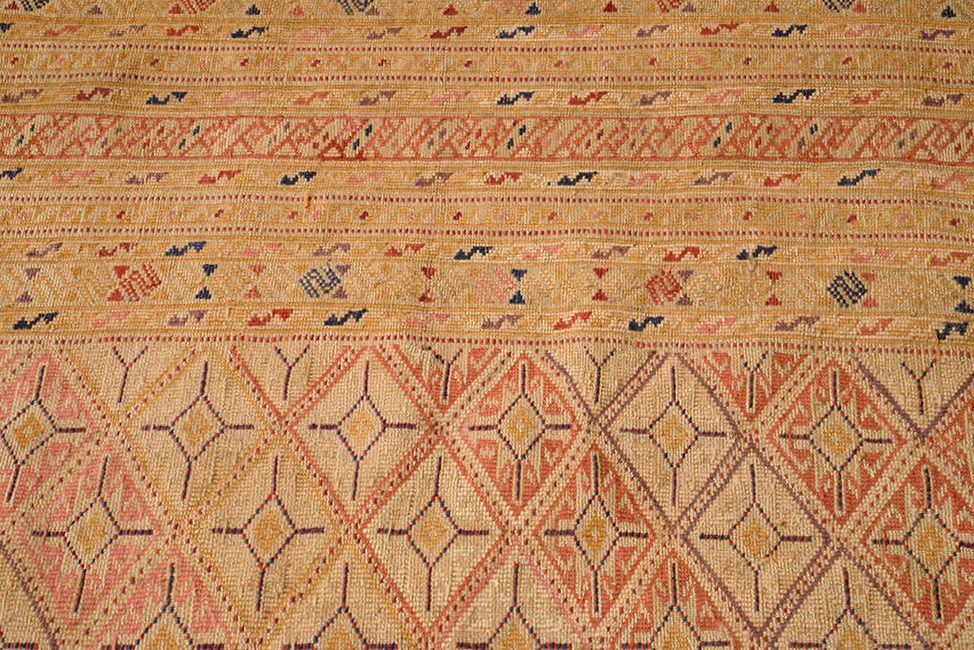 Персидский ковер SUZANI безворсовый Прямоугольный 191x160cm фото крупным планом