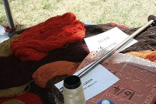 Особенности шерстяных ковров