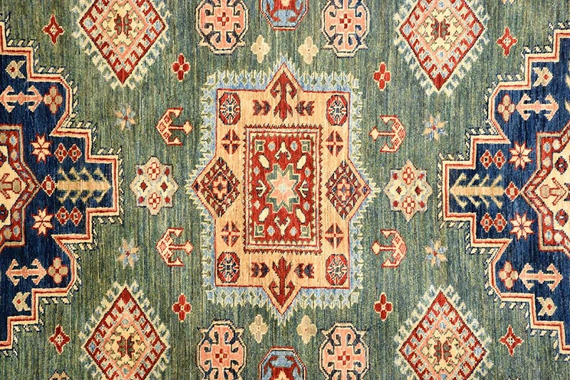 Ковер "казах"