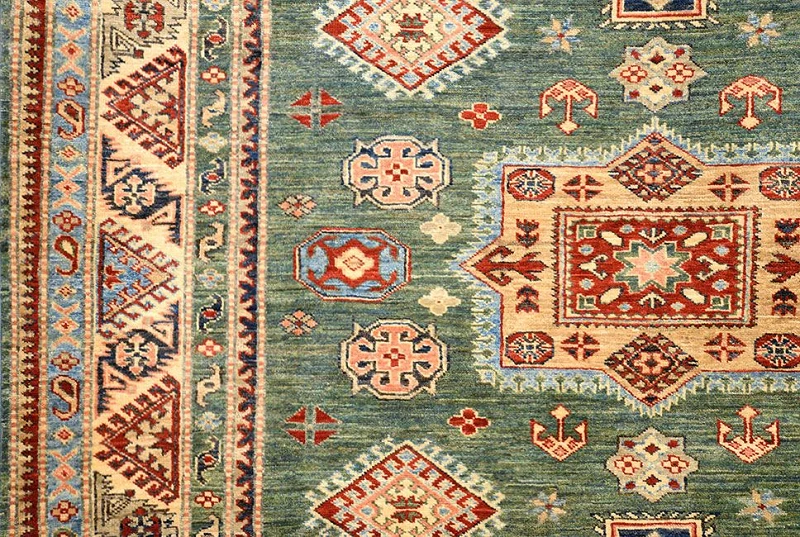 Ковер "казах"