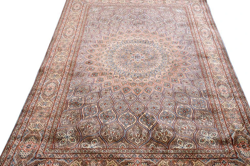 Ковер "гомбад"