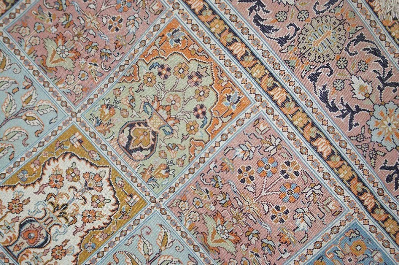 Кашмирский Ковер