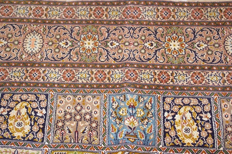 Кашмирский Ковер