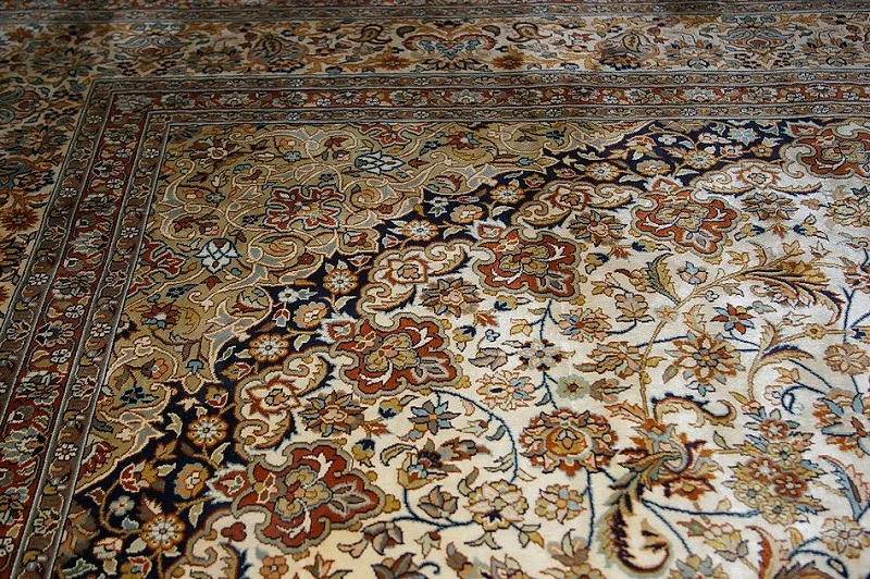 Кашмирский Ковер