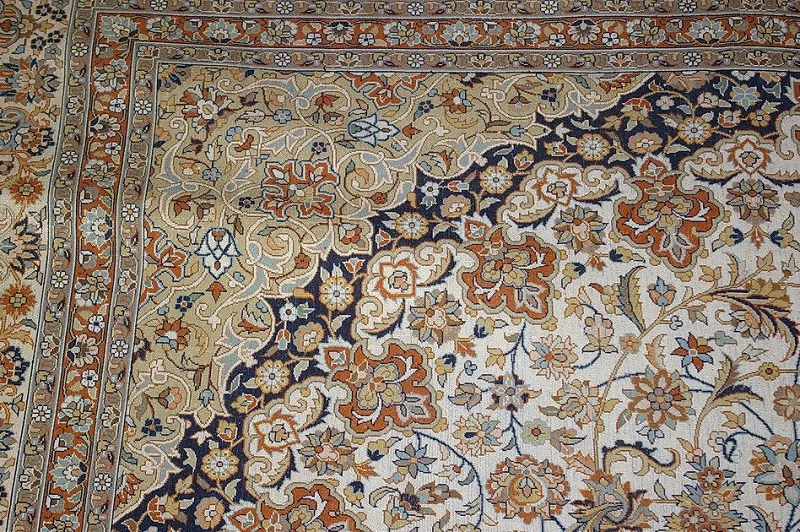 Кашмирский Ковер