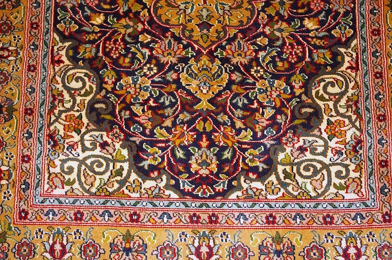 Кашмирский Ковер