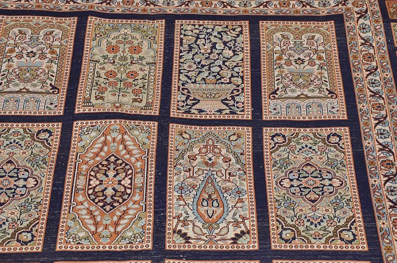 Кашмирский Ковер