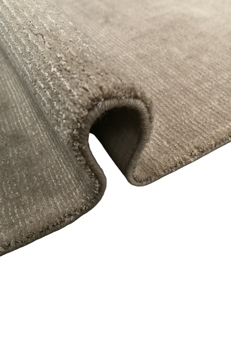 Честер Люкс