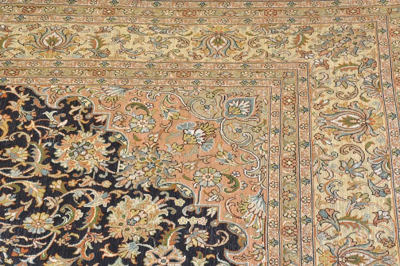 Кашмирский Ковер