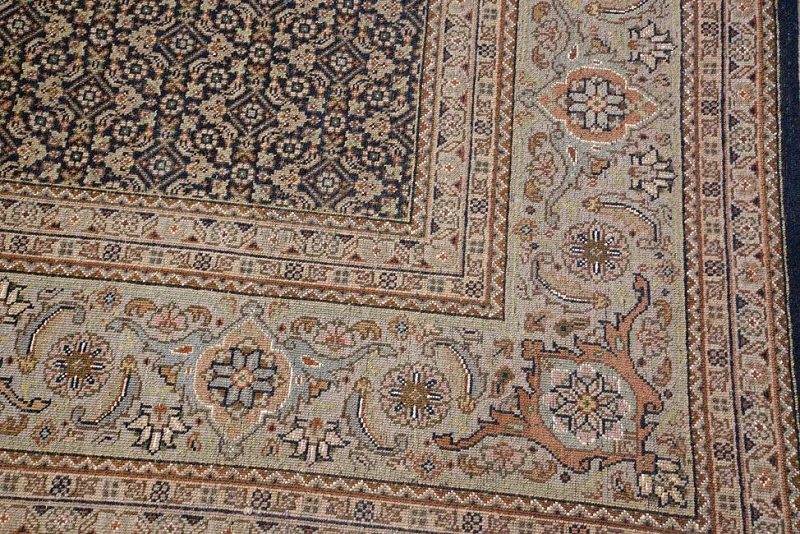 Ковер "махи"