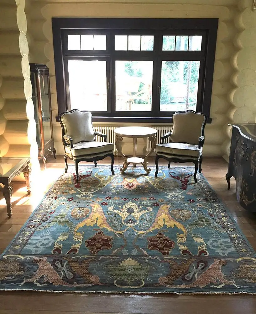 Ковер Bijar в деревянном доме