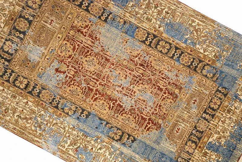 Ковер "артефакт"