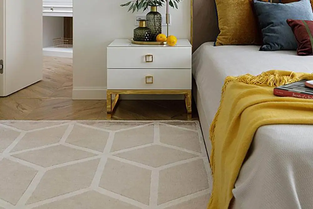 Ковер Grid с геометрическим узором и мягким ворсом