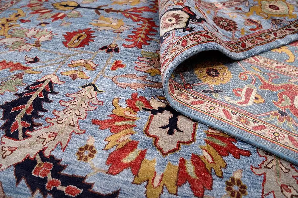 Классический ковер сотканный в в Агре