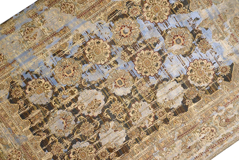 Ковер "артефакт"