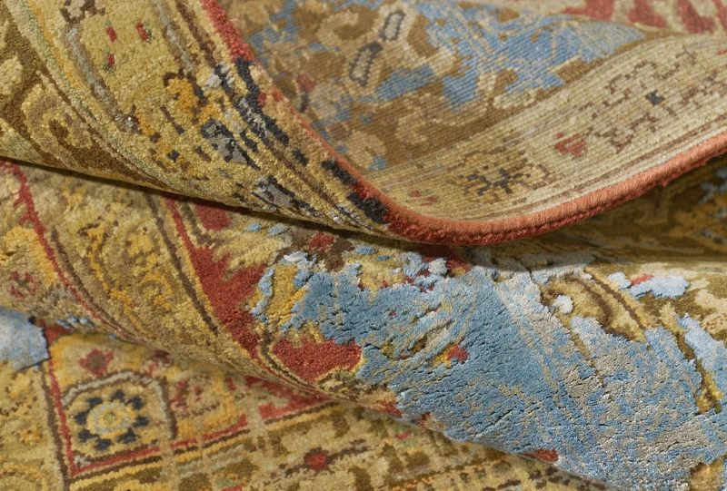 Ковер "артефакт"