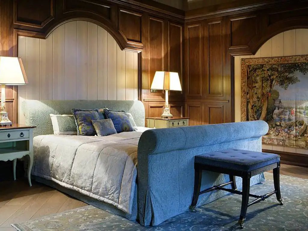 Ковер AGRA в спальне