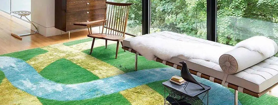 Зеленые ковры в интерьере