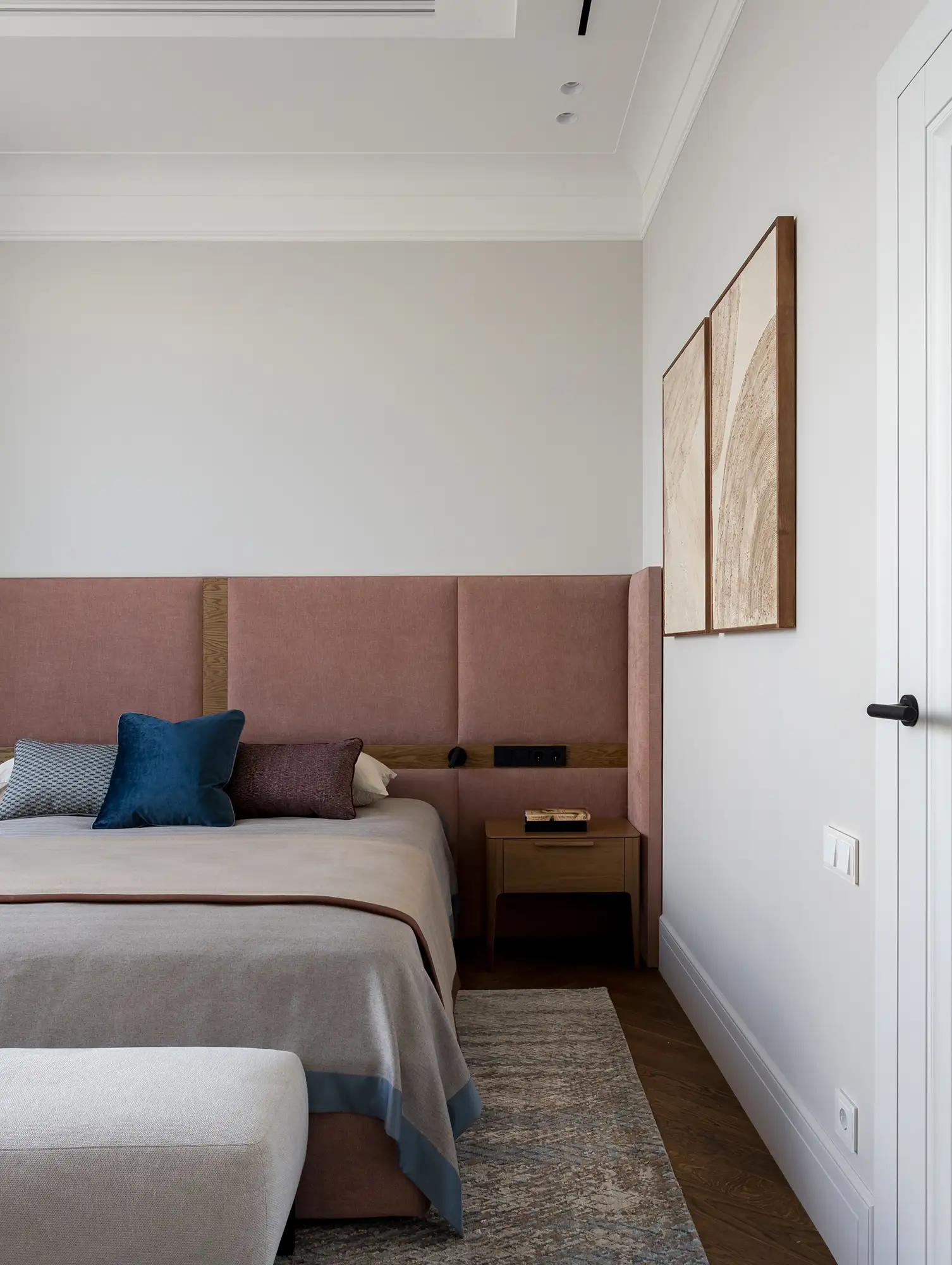 Ковер Skin в интерьере спальни